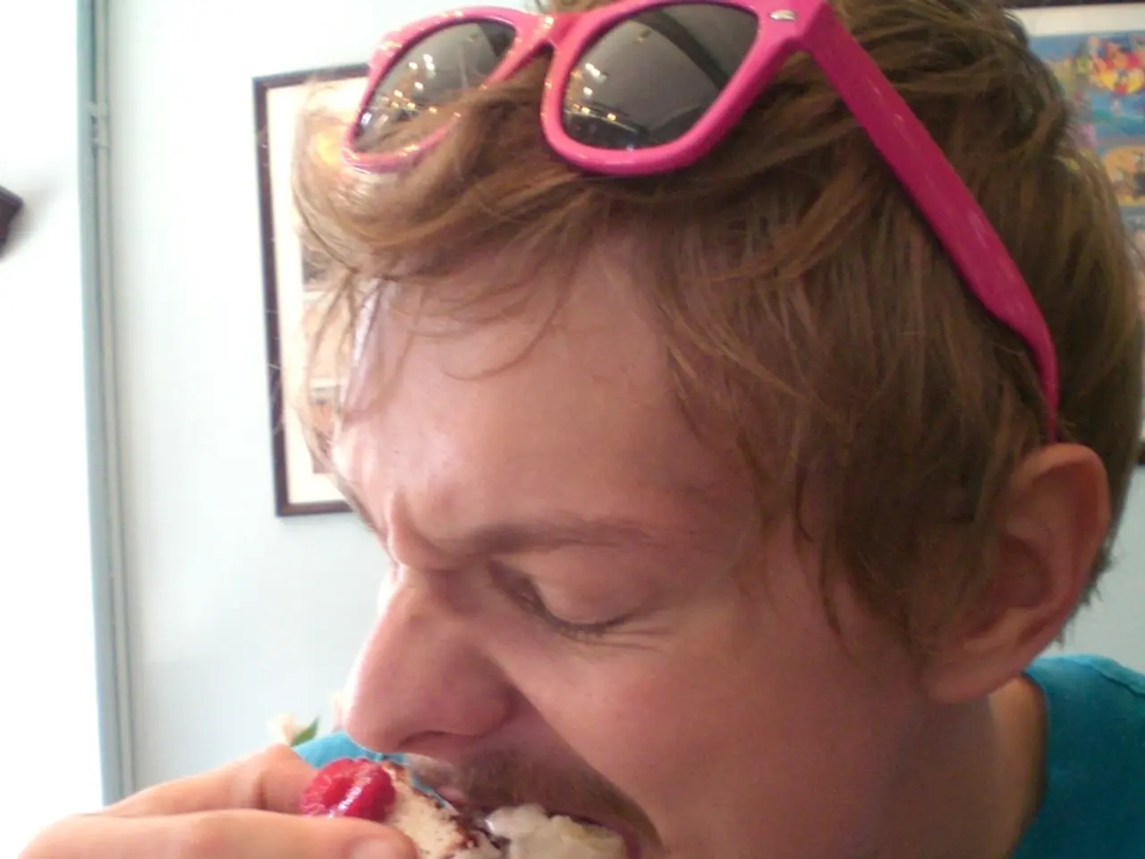 Eating Intuitively: Fundamentals, Description, Advantages, and Further Insights