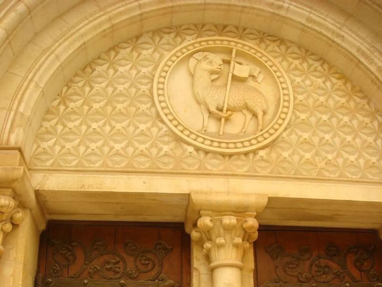 Salaries medians for domestic hires at IIM-Ahmedabad increase by 7.9%