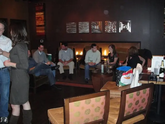 Recognizing Indications of Disliked Sentiments towards You and Advice on How to Address It