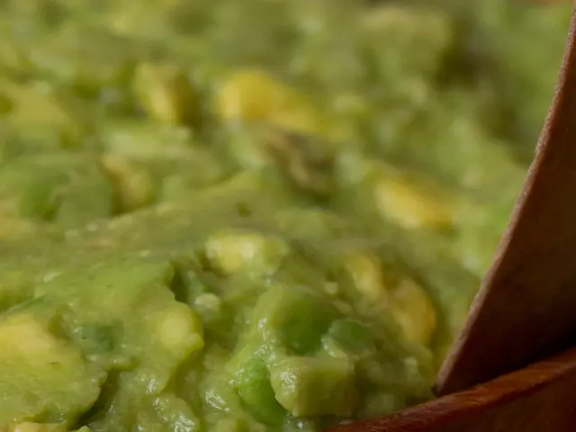 Exploiting Second Life Harvest (SLH) activities: integrating forecasting chances