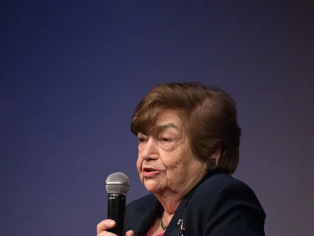 Enhancing Casual Chat Interaction: Hearing Techniques for English Language Second Language Users