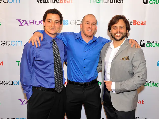 Joint sponsorship of a new student by WICM GmbH and IHK Wiesbaden