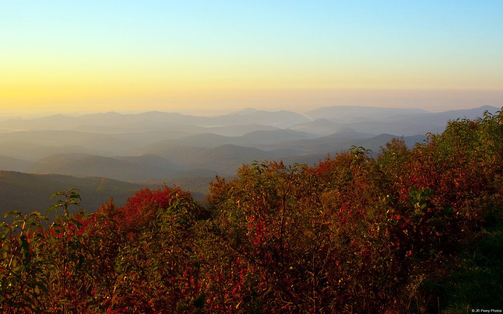 Ministry's Tour in Ore Mountains: Cultures Collide During Official Visit between Bullerbü and...